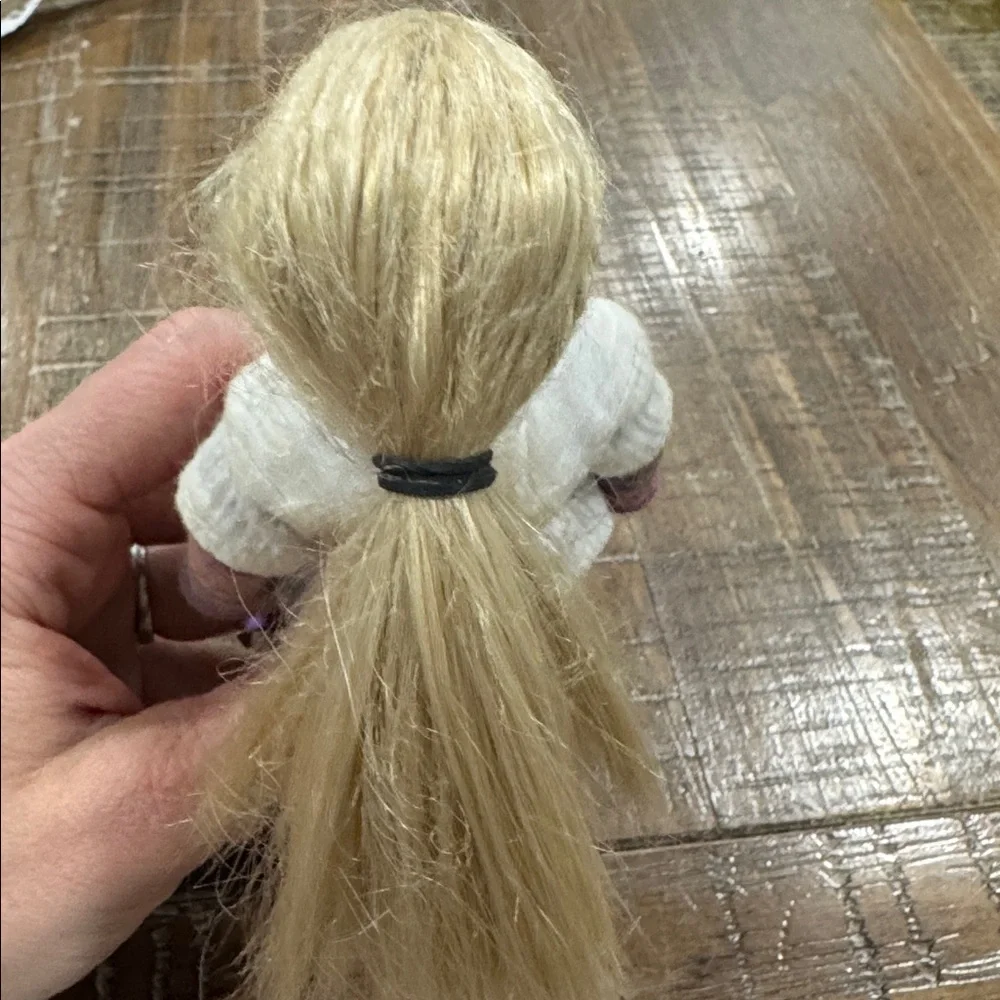 American Girl Mini Doll Julie Albright 6